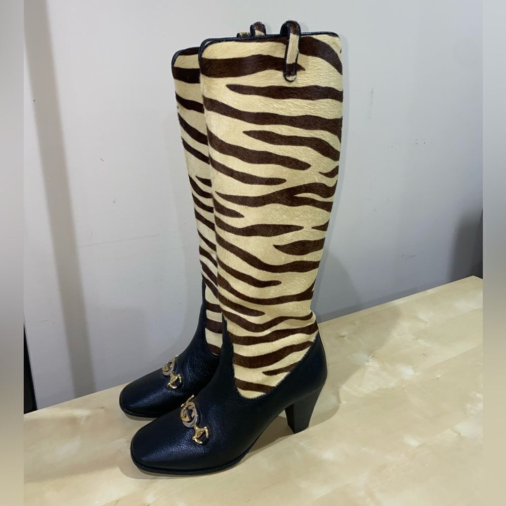 Gucci Zumi Tiger Print Calf Hair Interlocking G Horsebit Knee High Riding Boots